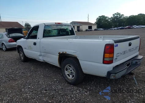 2002 Chevrolet Silverado 1500 Commercial z USA, uszkodzony, nr VIN 1GCEC14WX2Z175274